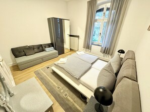 Smart TV, fireplace - Velbert - Apartament for 8P (Velbert)