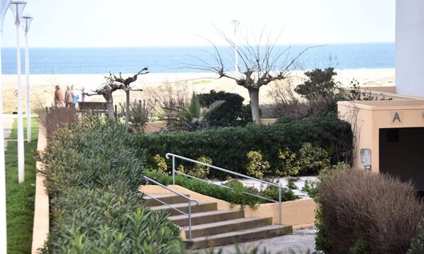 Property grounds - Apartment Near Beach With Sea View (Leucate)