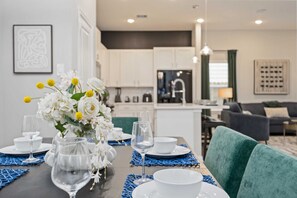 Dining - Space City Stay | Modern Comfort Near Events & Airports (Houston)