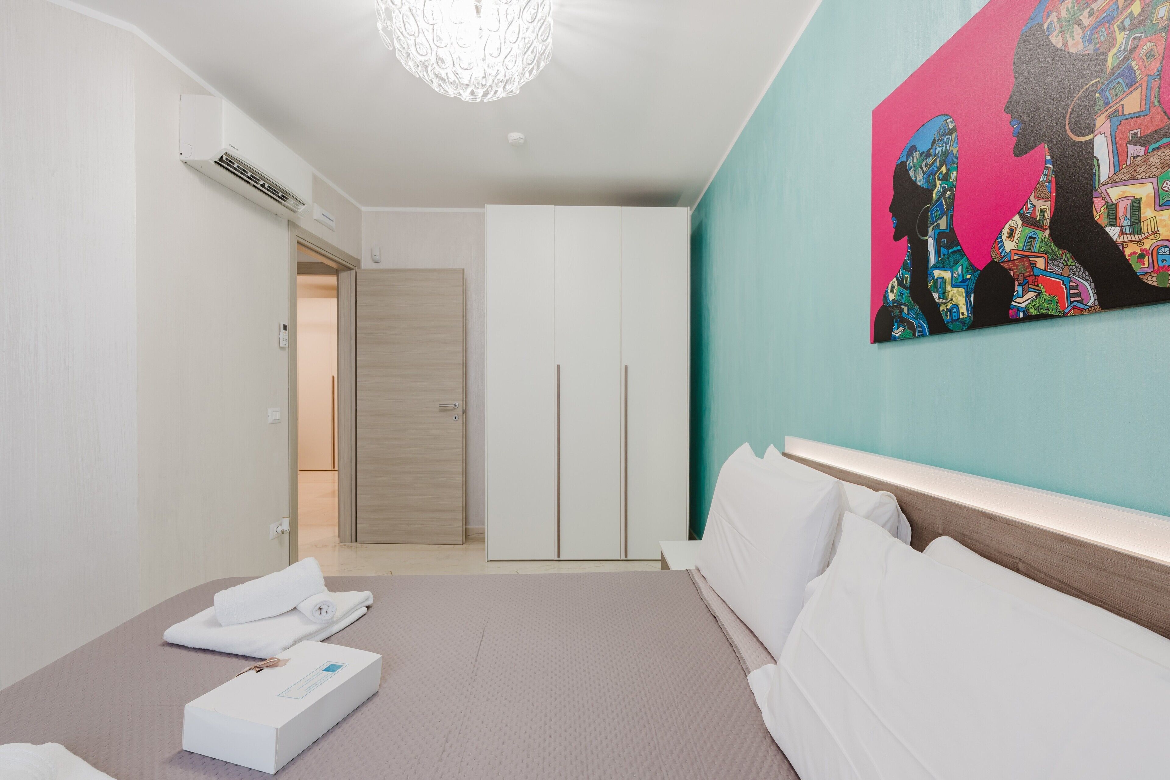 Fer et planche à repasser, Wi-Fi, draps fournis