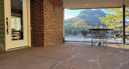 Fully Renovated 3 BDRM Sedalia Cabin! Fishermen & Outdoor Enthusiasts Getaway!