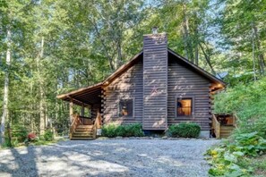 Exterior - Grouse Nest-Peaceful and Charming, Pet Friendly! (Waynesville)