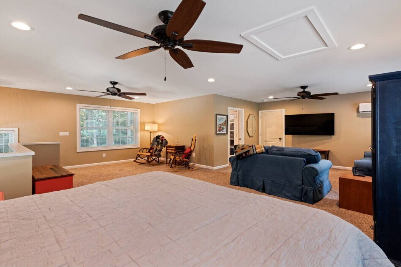 Strykejern/-brett, reiseseng for barn, wi-fi og sengetøy