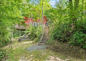 Property grounds - Cubby Bear Cabin-Peaceful, Pet Friendly Great View (Maggie Valley)
