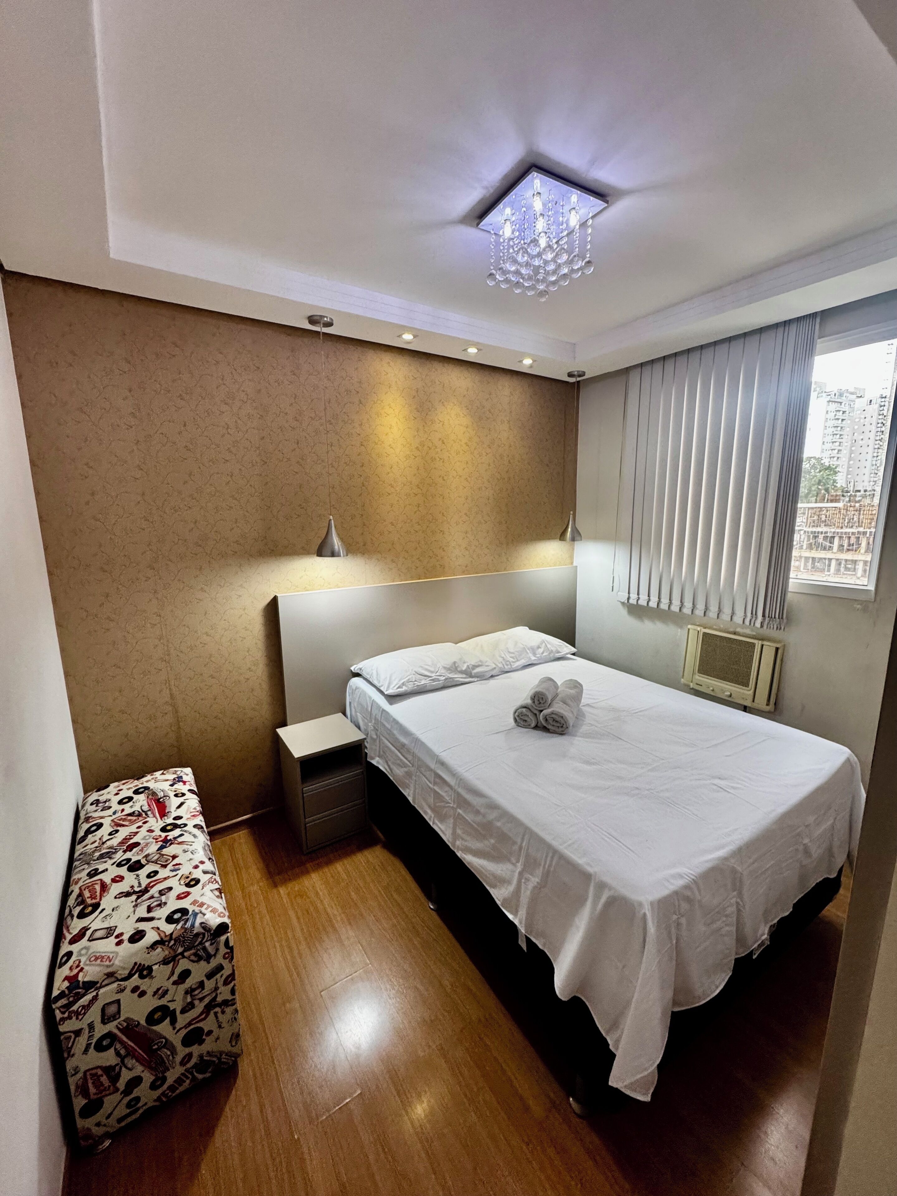 Internet, bed sheets