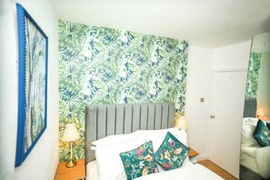 Bügeleisen/Bügelbrett, WLAN, Bettwäsche