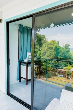 ห้องสแตนดาร์ดดับเบิล, ระเบียง, วิวสวนหย่อม | ภายใน