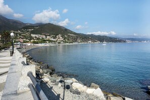 Beach - Casa Azzurra - One Bedroom Apartment, Sleeps 4 (Arenzano)