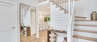 Classic Shingled Cape in Quogue, Private Pool, Expansive Deck, Prime...
