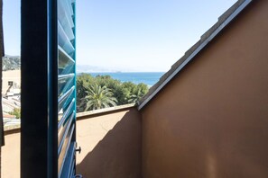 Property grounds - Casa Edo - One Bedroom Apartment, Sleeps 4 (Arenzano)