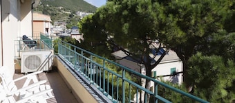 Casa Enrica - Two Bedroom Apartment, Sleeps 4