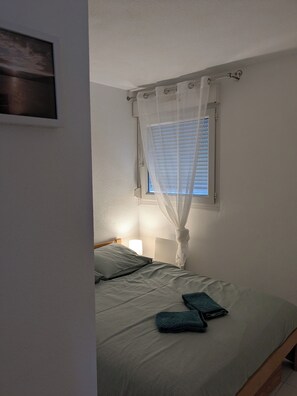 1 bedroom, iron/ironing board - AzurMaline, T2 quiet, charming, sunny, close to downtown 2 *. (Embrun)