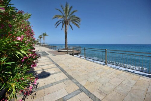 Casa Luxury Golf - One Bedroom Apartment, Sleeps 3
