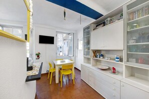 Dining - Casa Monica - One Bedroom Apartment, Sleeps 3 (Arenzano)