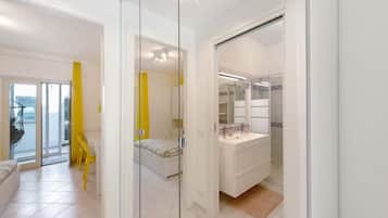 1 Schlafzimmer, Bügeleisen/Bügelbrett, Bettwäsche