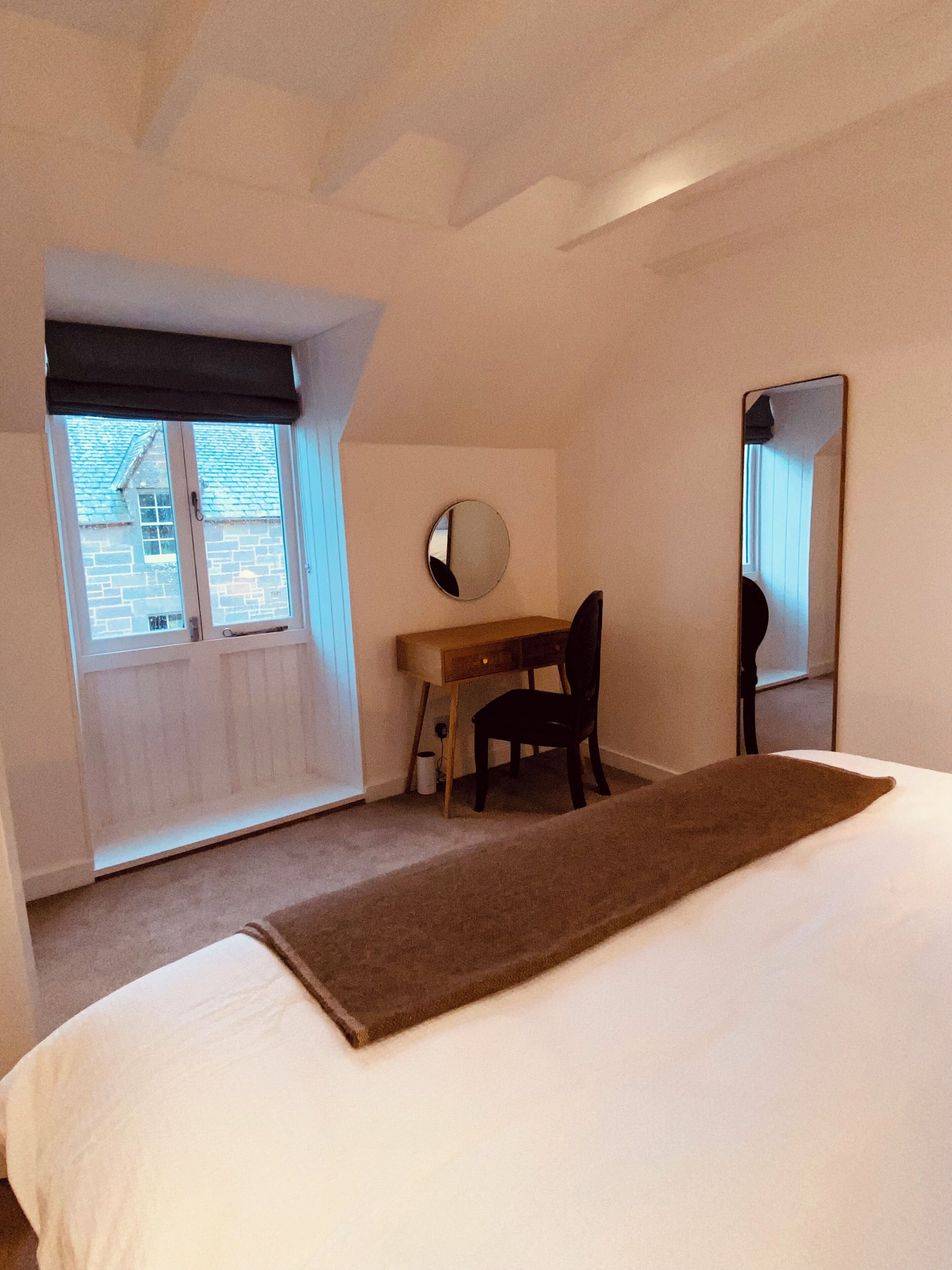Coachman's Cottage, Luxury 2 bed cottage, Glen views, historic courtyard. | Egyptian cotton sheets, premium bedding, individually decorated