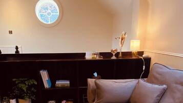 The Hayloft, Luxury loft style cottage, courtyard views | Living area