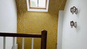 The Bothy, Luxury cottage, Glen views in historic courtyard. | Interior