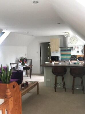 The Hayloft, Luxury loft style cottage, courtyard views | Interior