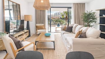 Apartment (2 Bedrooms) | Front of property