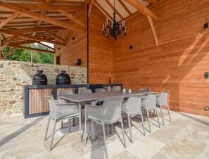 House | Balcony - Elegant 10-guest Villa With Pool & Castle Views (Saint-Medard-d'Excideuil)