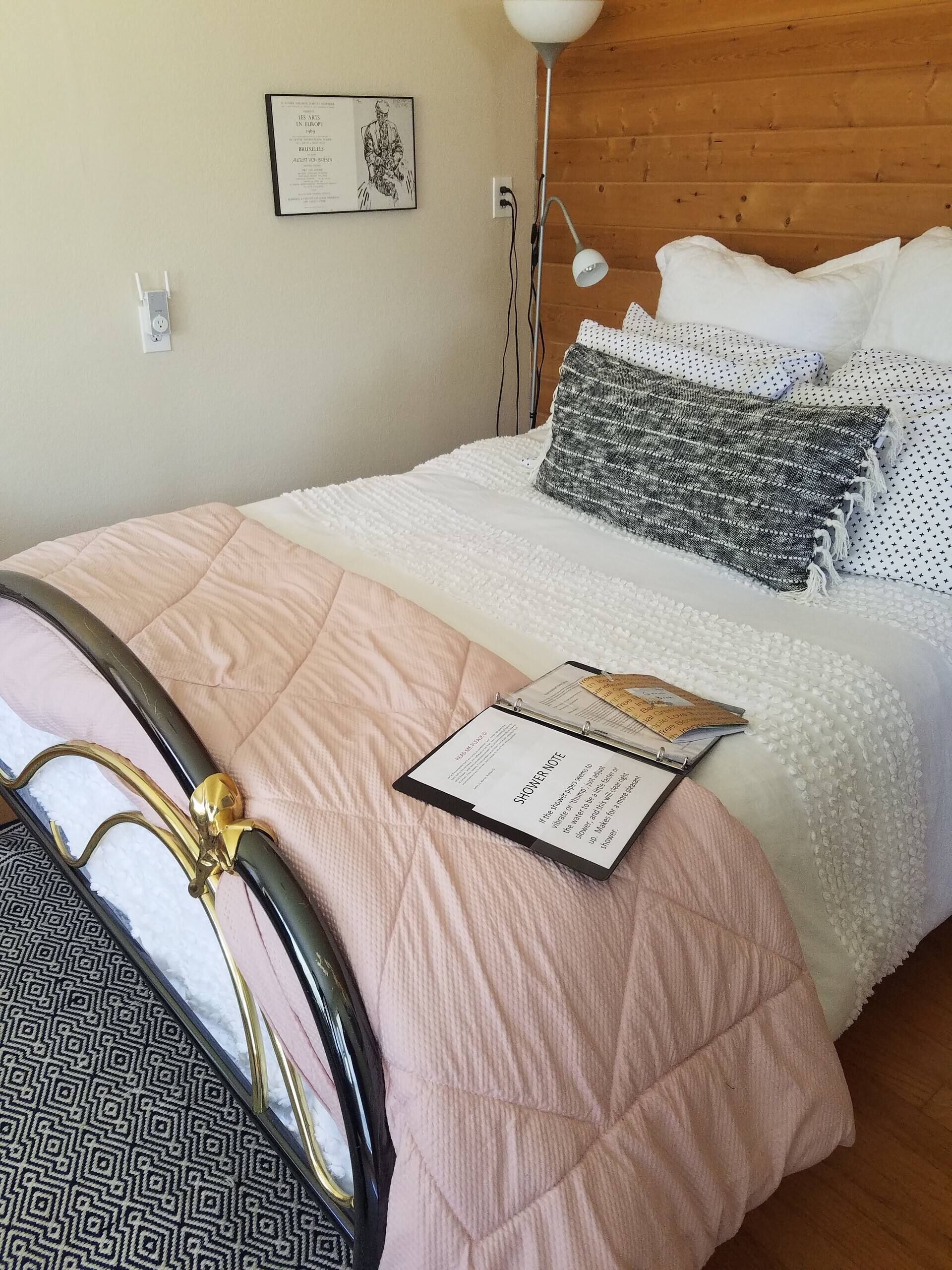 Strykejern/-brett, wi-fi og sengetøy