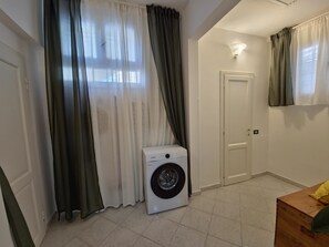 Interior - ViaGiotto Junior
Welcoming and well-kept apartment in Tuscany (Certaldo)