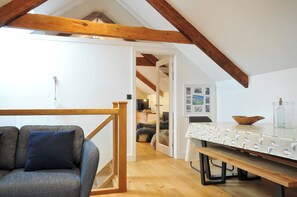 Interior - The Dairy (Holsworthy)