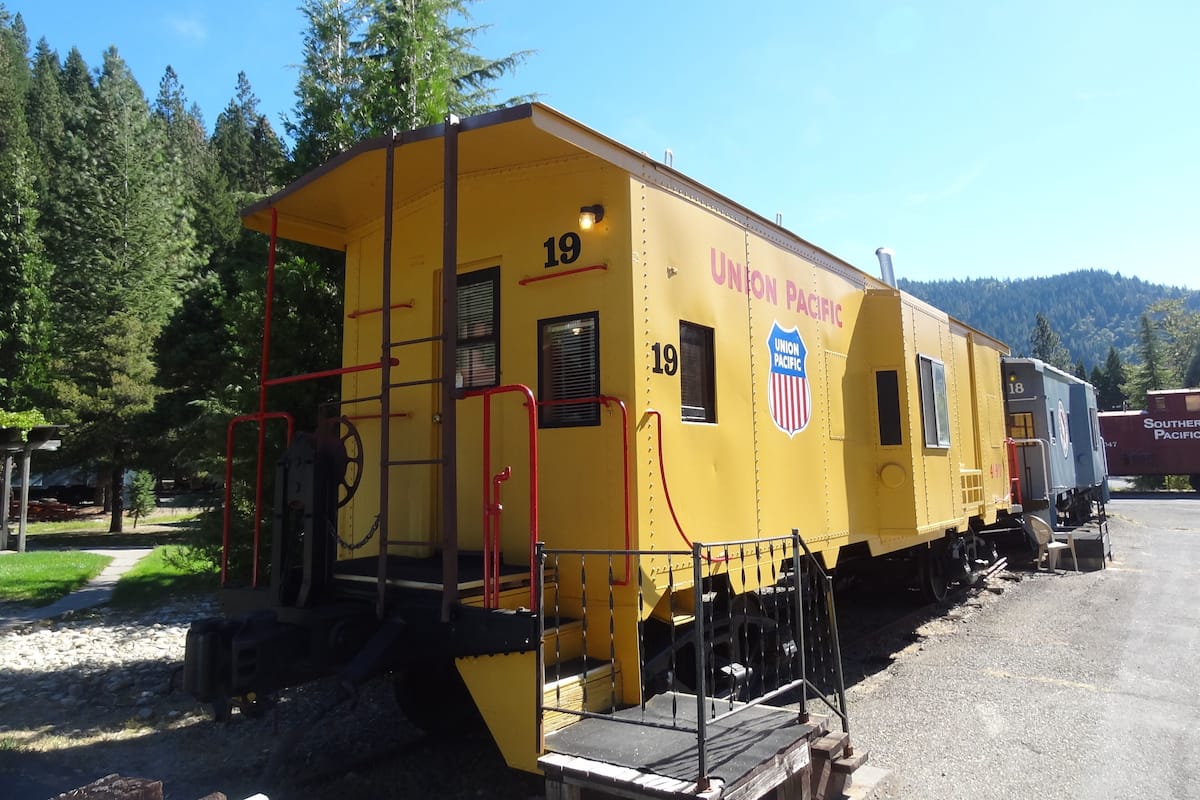 Classic Double Room, Mountain View | Miscellaneous