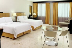 Superior Studio Suite, Park View | Iron/ironing board, free WiFi - Hotel Viajero Plus (Ciudad del Carmen)
