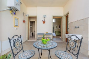 Dining - Dimora Acamya - Junior Suite by BarbarHouse (Acaya)
