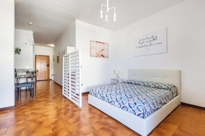 1 bedroom, bed sheets - Casa Riva Levante by BarbarHouse (Gallipoli)