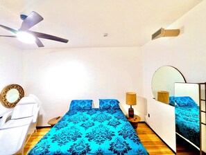 3 chambres, fer et planche à repasser, Wi-Fi, draps fournis