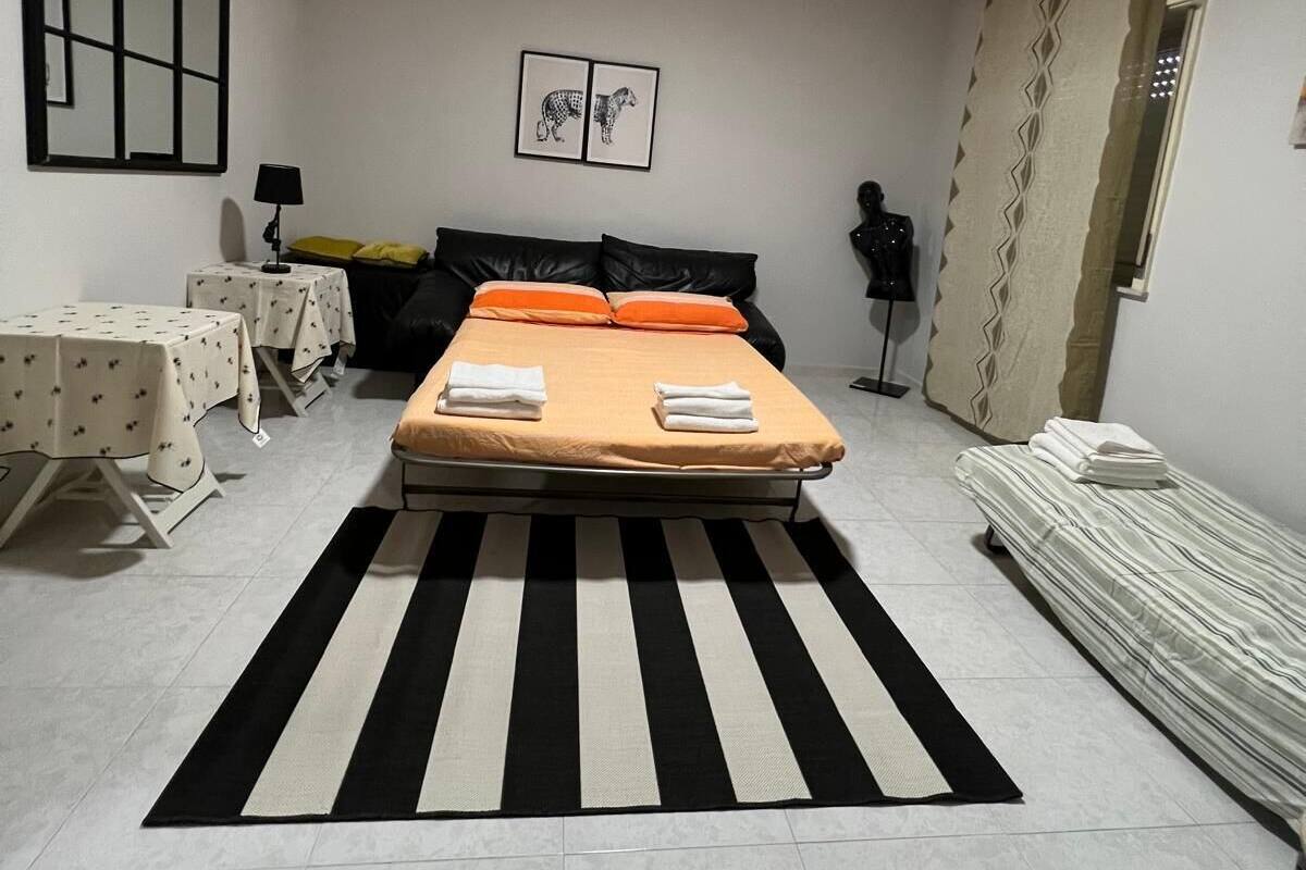 Premium Apartment, Balcony, Mountain View | Blackout drapes, soundproofing, iron/ironing board, WiFi (free)