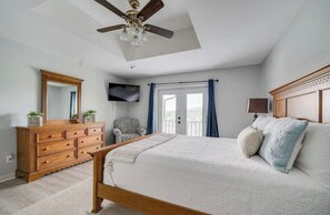 Internet, bed sheets - Dock, Relax, and Repeat! (Hot Springs)