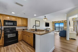 Fridge, microwave, oven, stovetop - 🐚Oceanfront | Amazing Views | Family Getaway | Ocean Reef Resort 717🐚 (Myrtle Beach)