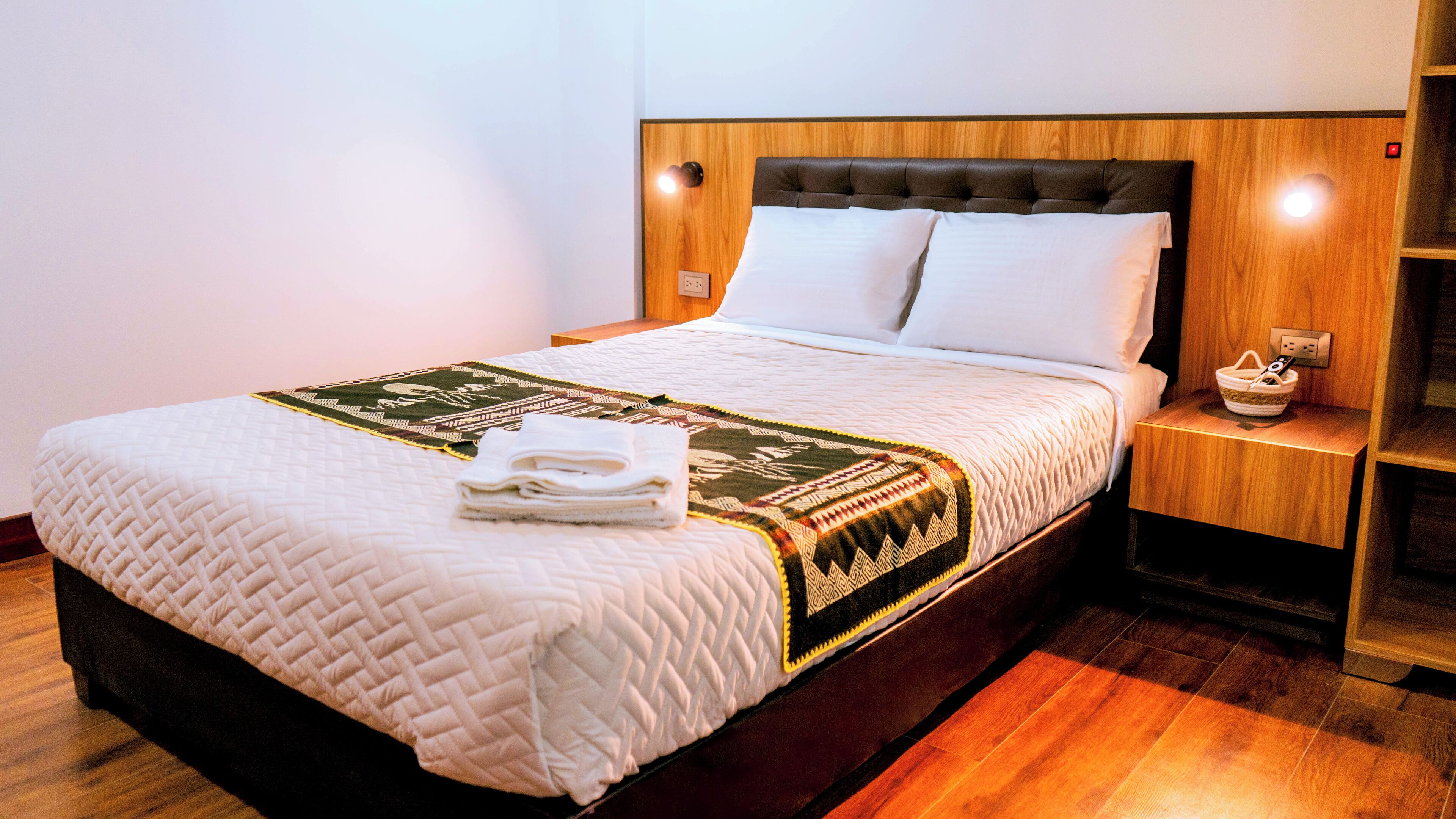 Habitación individual Confort | Escritorio, espacio para trabajar con un portátil, wifi gratis