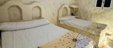 WiFi, bed sheets