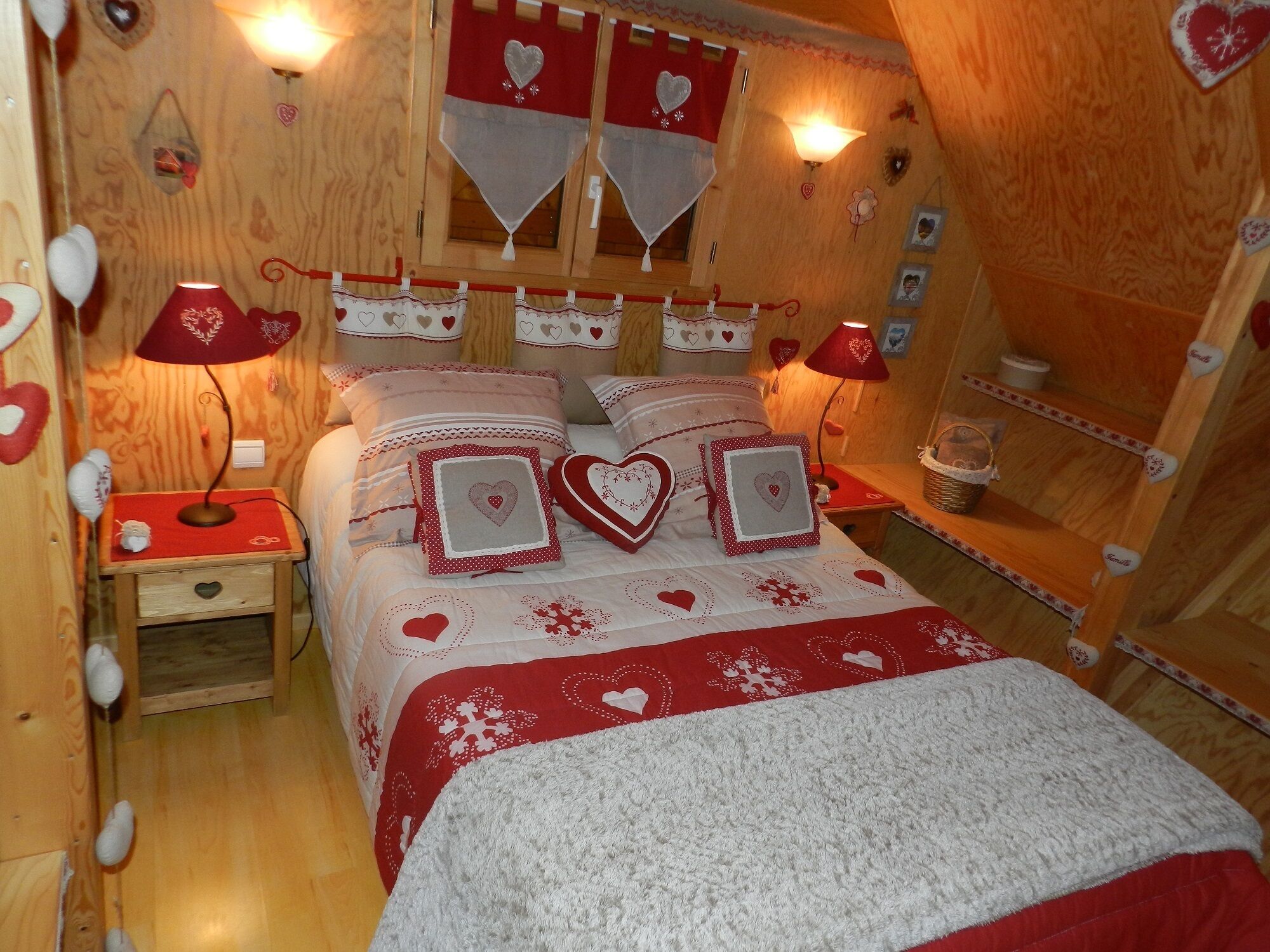 1 dormitorio, tabla de planchar con plancha, Internet y ropa de cama