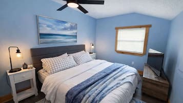 Een strijkplank/strijkijzer, wifi, beddengoed, rolstoeltoegang