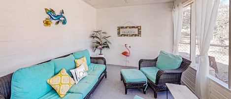 ハウス ベッド (複数台) プールアクセス プールビュー (Port Orange Linda's Lizard Landing) | リビング エリア