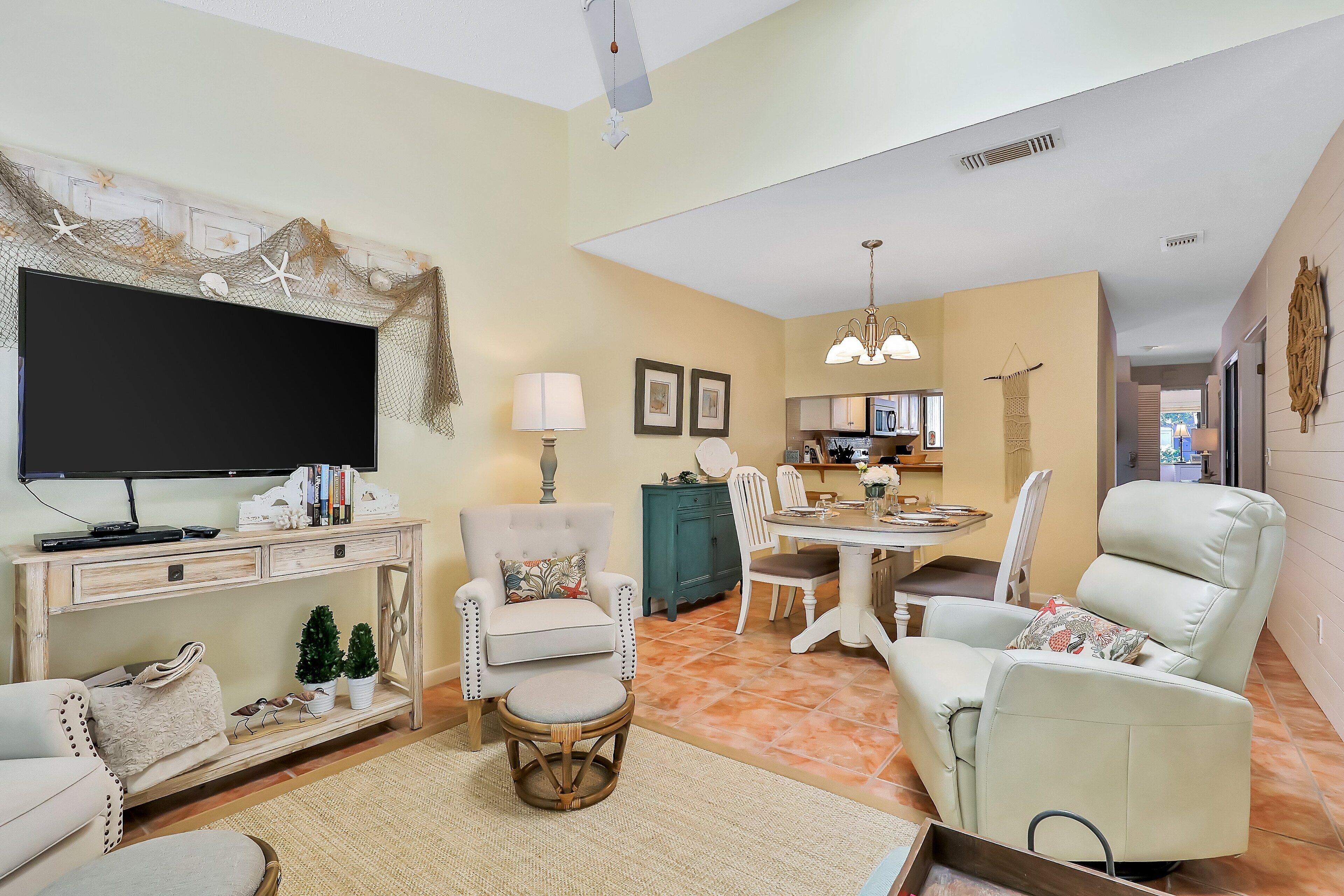 House, Multiple Beds, Patio, Garden View (NSB 4360 Sea woods) | Living area