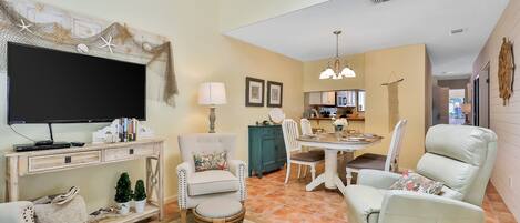 House, Multiple Beds, Patio, Garden View (NSB 4360 Sea woods) | Living area