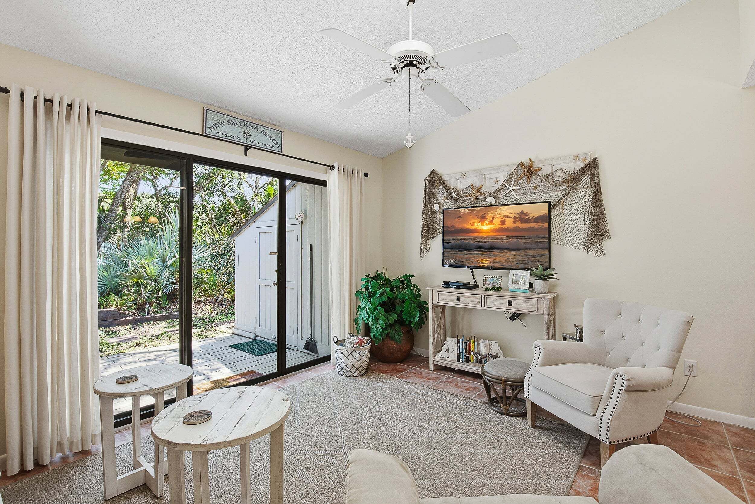House, Multiple Beds, Patio, Garden View (NSB 4360 Sea woods) | Living area