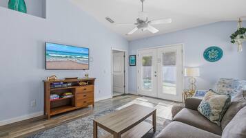 Condo, Multiple Beds, Kitchen, Garden View (Terrapin Station) | Living area