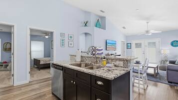 Condo, Multiple Beds, Kitchen, Garden View (Terrapin Station) | Interior