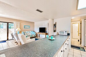 Interior - NSB Seaward D-101 (New Smyrna Beach)