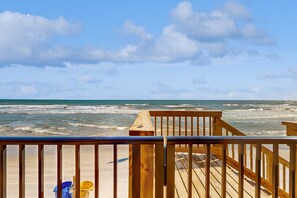 บ้านพัก, หลายเตียง, ระเบียง, วิวชายหาด (Daytona Hawaiian Inn 431) | วิวจากห้องพัก