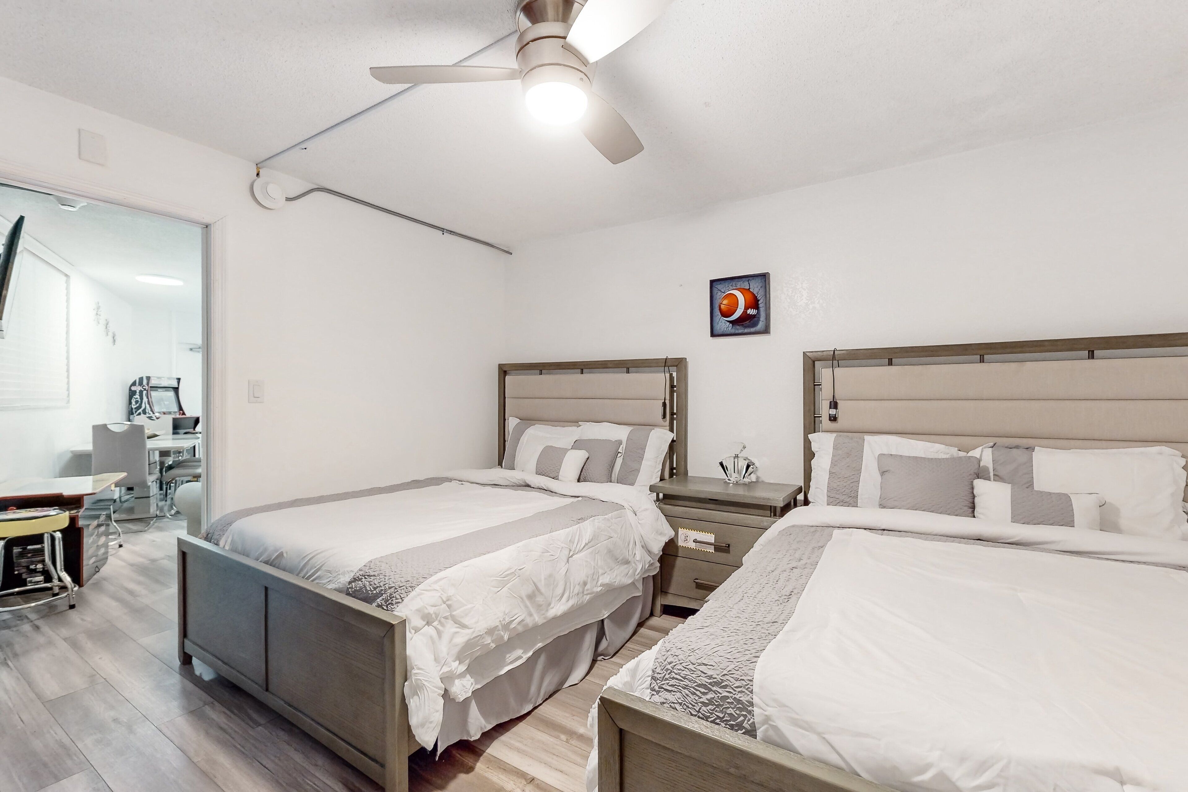 2 bedrooms, individually decorated, individually furnished, bed sheets