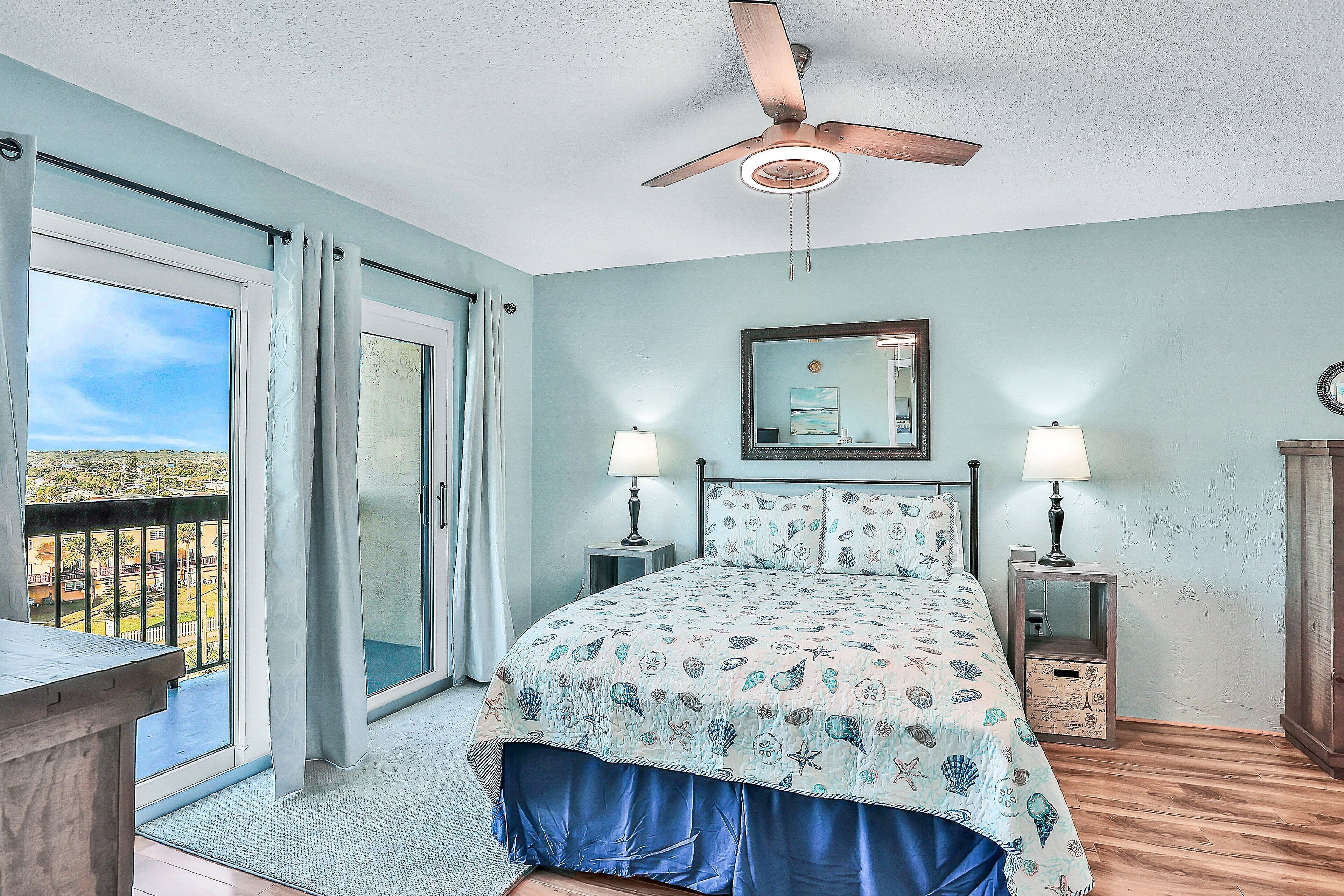 Apartment, 1 Queen-Bett und Schlafsofa, Balkon, Meerblick (Ormondy A6 - Ocean Shores Getaway) | 1 Schlafzimmer, individuell dekoriert, individuell eingerichtet